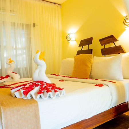 Weru Weru River Lodge Моши Екстериор снимка